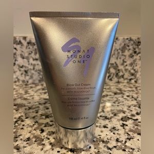 Monat Blow Out Styling Cream